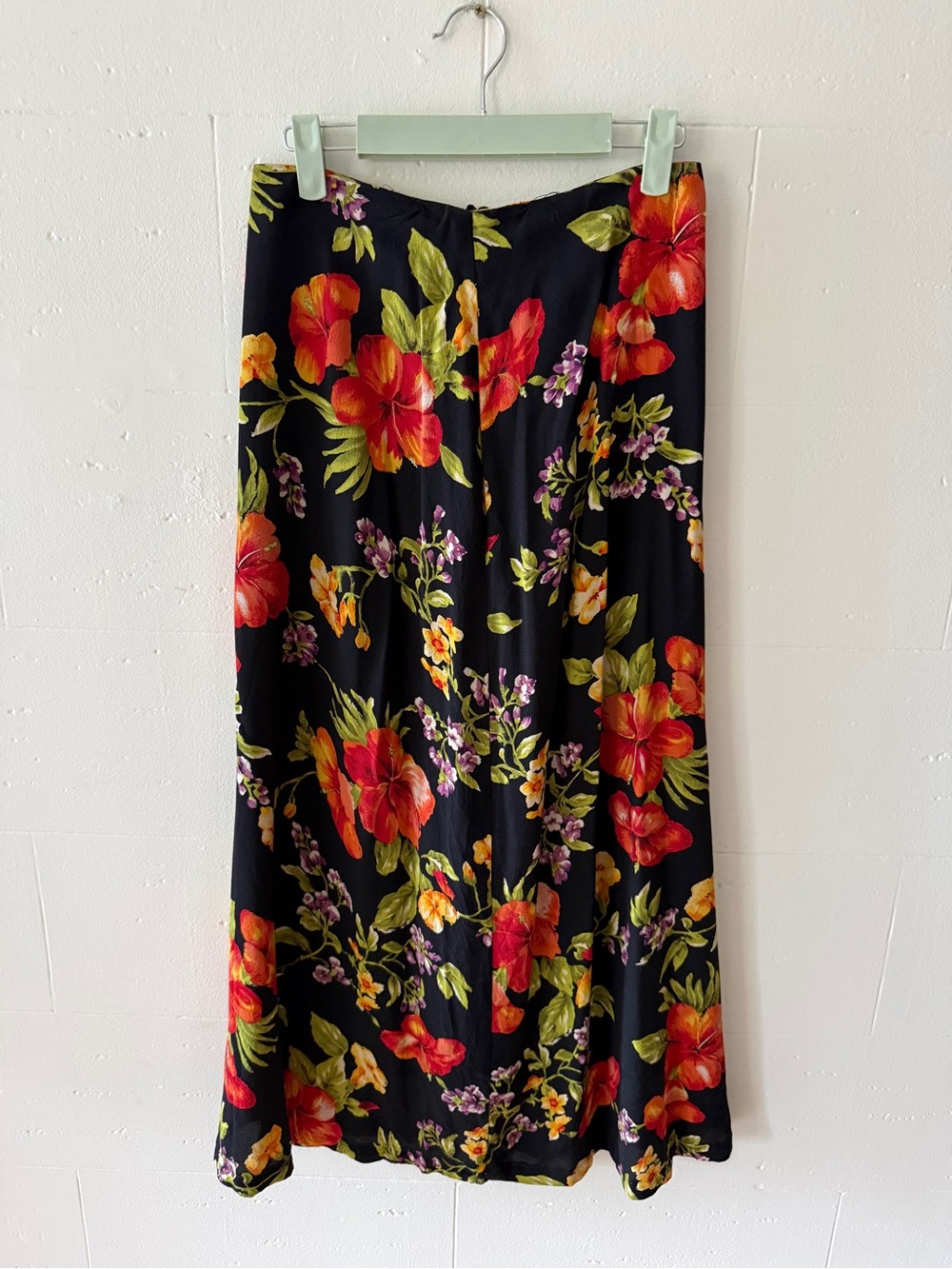 Jones New York | Vintage SILK Floral Maxi Skirt | Quiet Luxury | Small